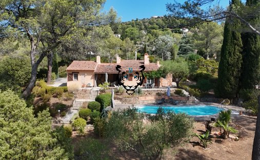 House in Ecarts, Roquebrune-sur-Argens, France 1