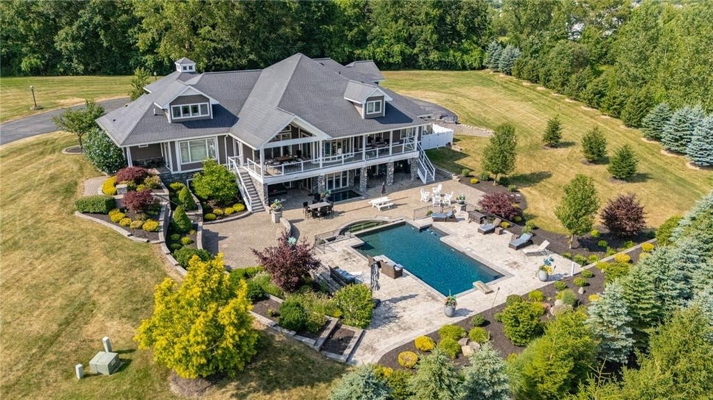 House in Pittsford, New York, United States 1 - 18684500