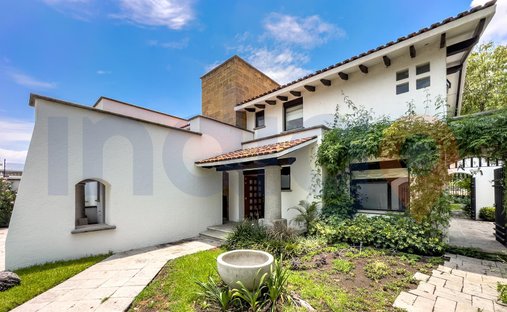 House in Juriquilla, Querétaro, Mexico 1