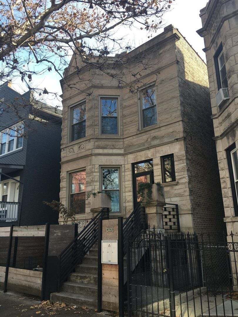 Chicago, Illinois, United States 1 - 18682765