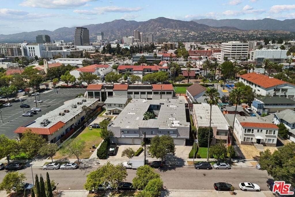 Autres à Glendale, Californie, États-Unis 3 - 18682143