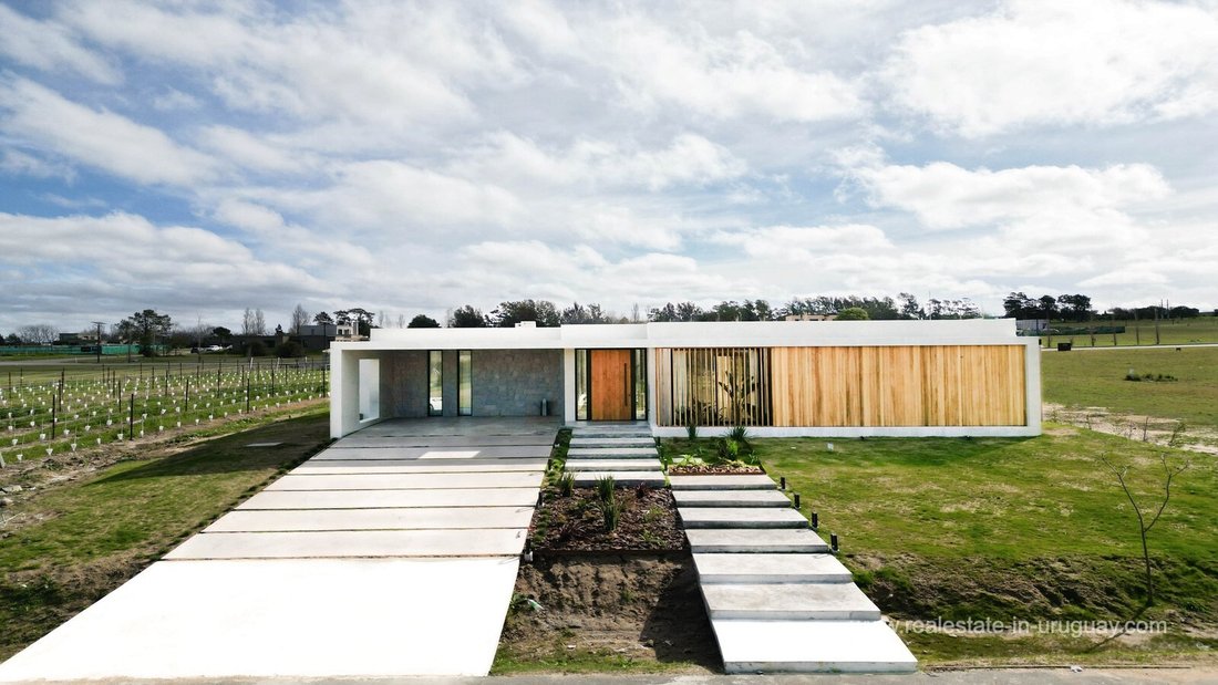 House in La Cantera, Canelones Department, Uruguay 1 - 18680052