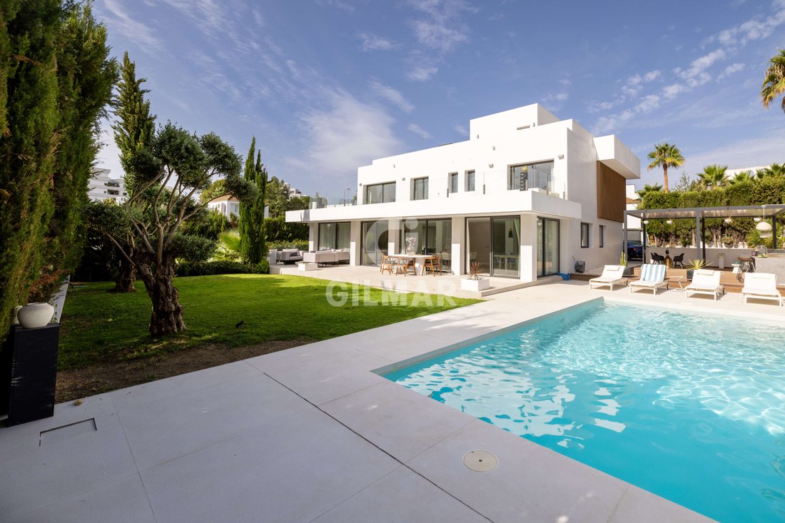 Villa in Nueva Andalucia, Marbella, Spain 1 - 18680193