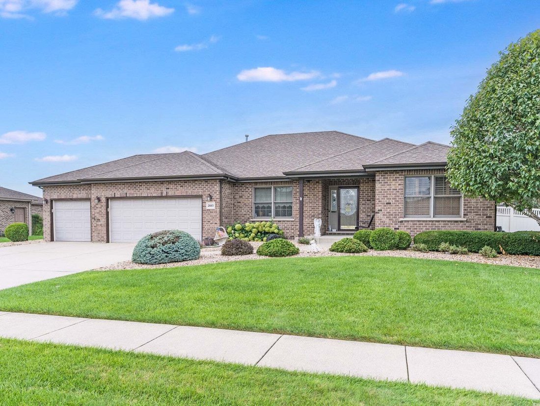 House in New Lenox, Illinois, United States 1 - 18680931