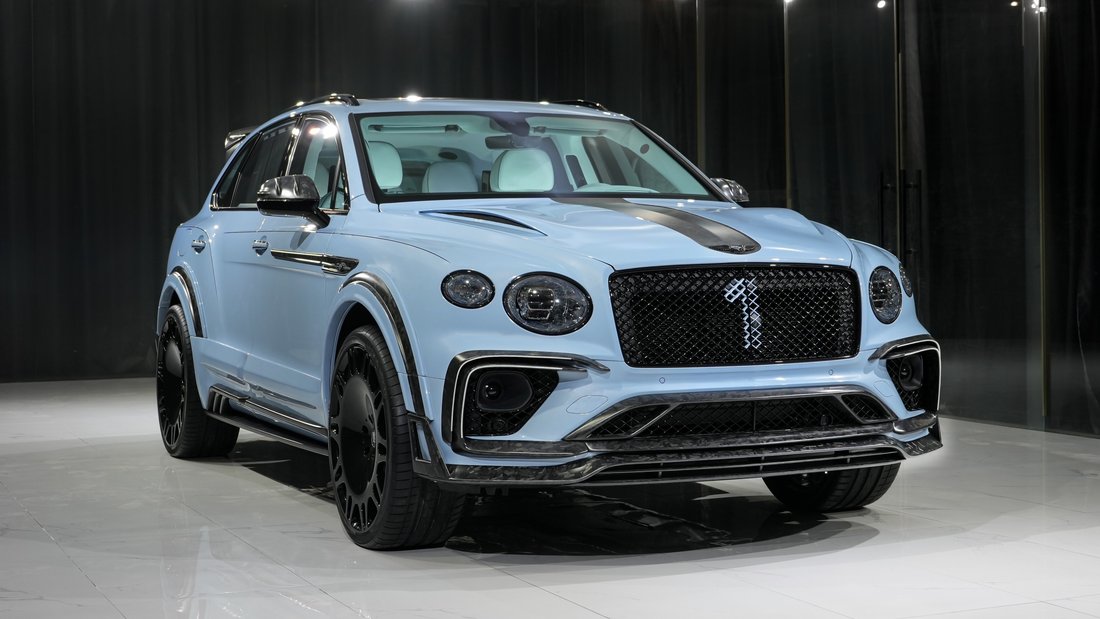 Suv in Dubai, United Arab Emirates 1 - 18684335