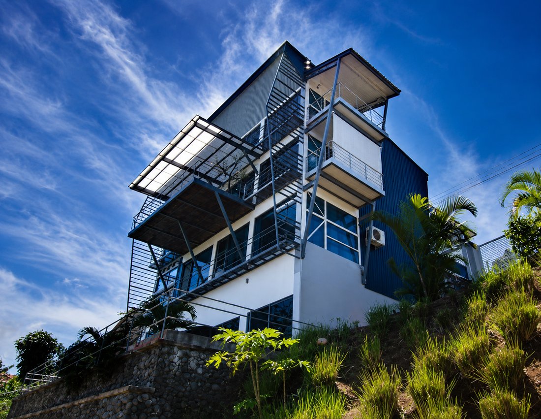 Villa in Ciudad Quesada, Alajuela Province, Costa Rica 1 - 18681163