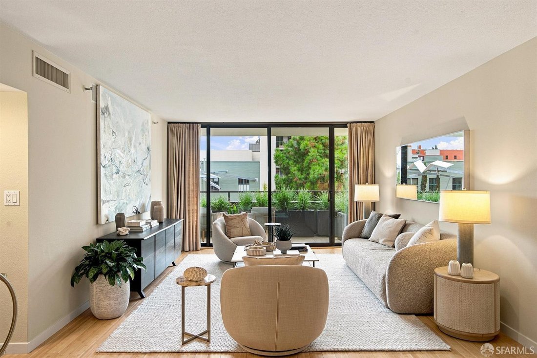Condo in San Francisco, California, United States 1 - 18684650