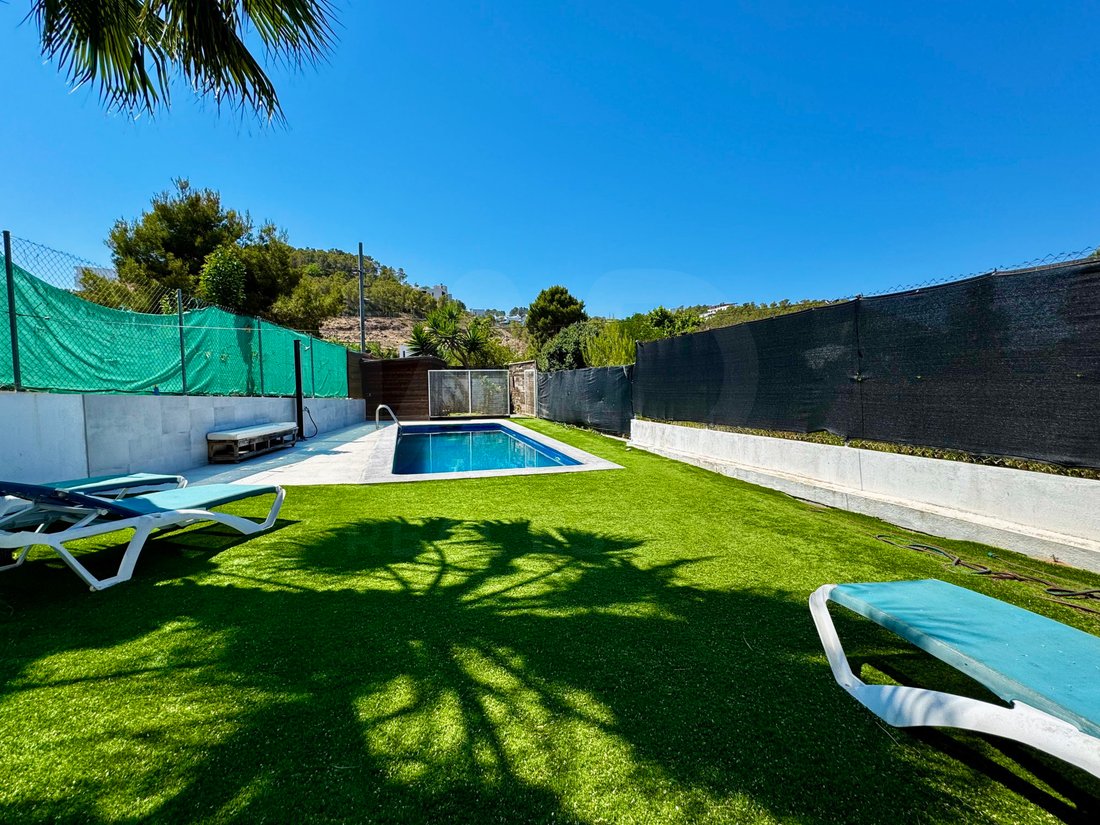Townhouse in Sant Pere de Ribes, Catalonia, Spain 4 - 18289976
