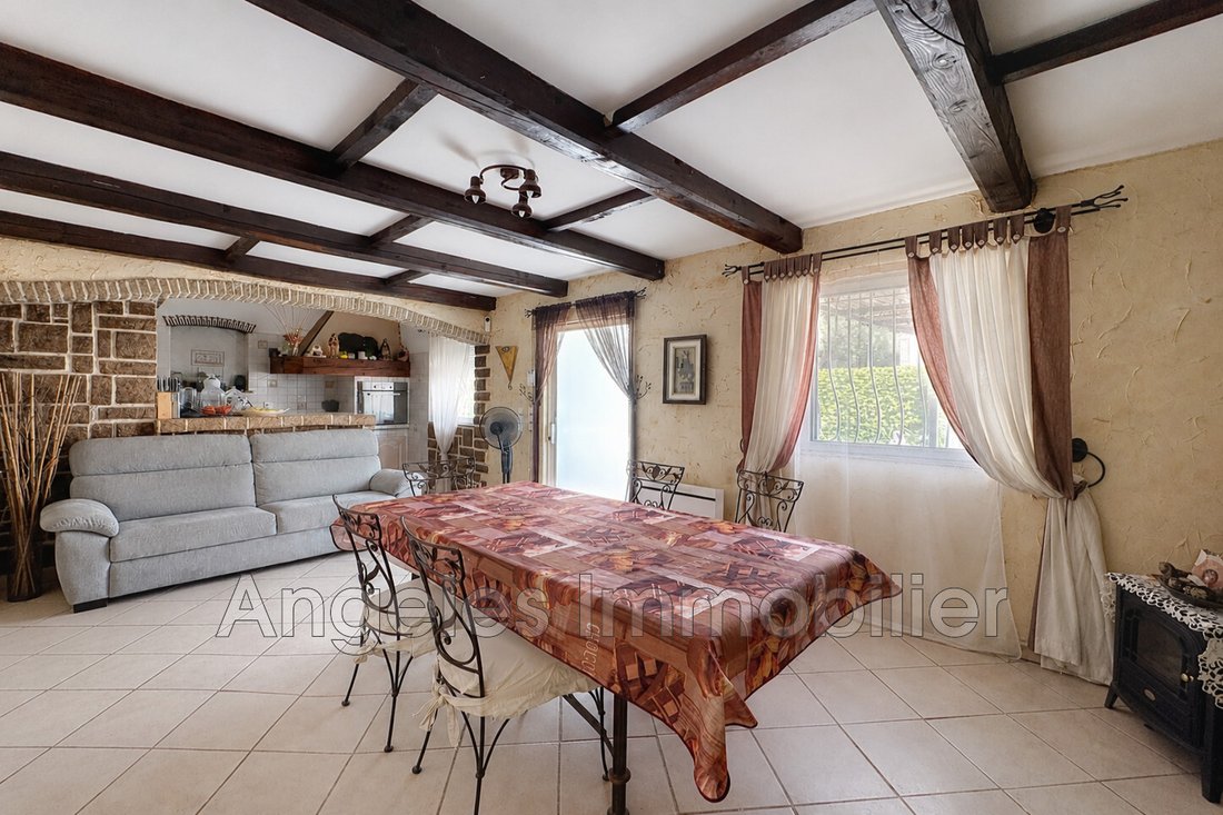 Villa in Les Cougoulins-Rastines, Antibes, France 3 - 18685361