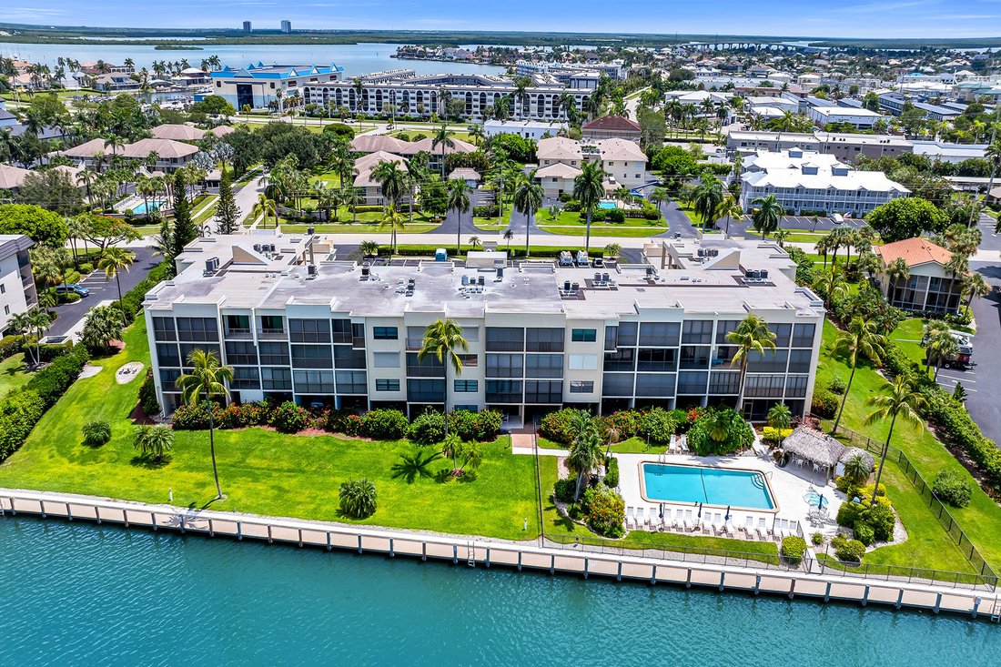 Condo in Marco Island, Florida, United States 1 - 18685386