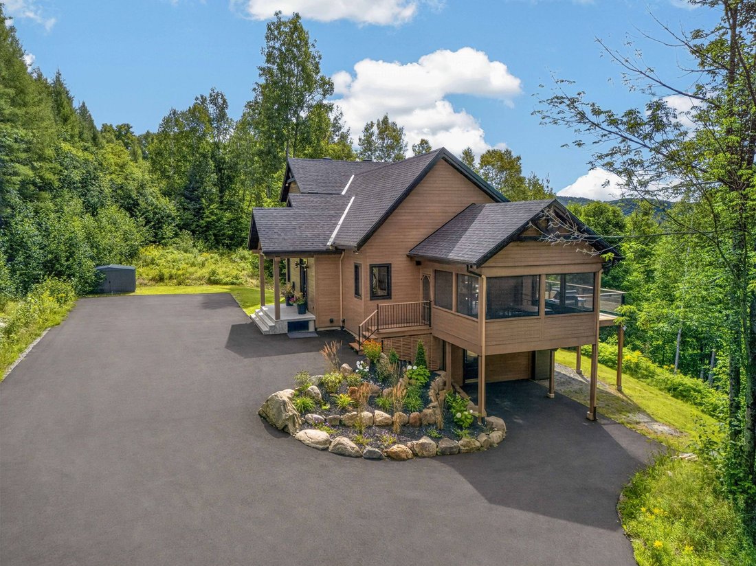 House in Mont-Tremblant, Quebec, Canada 4 - 18685550