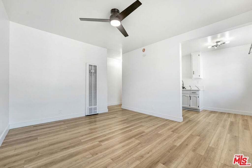 Rosemead, California, United States 1 - 18685129