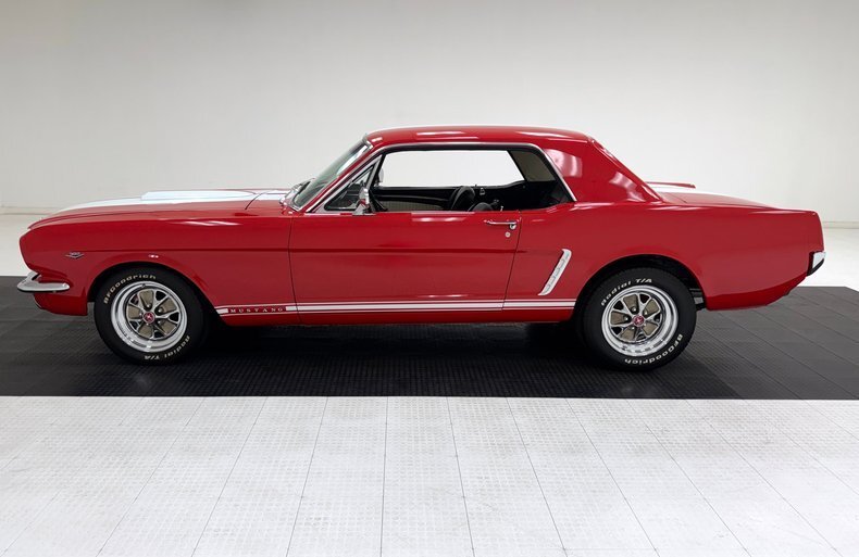 Coupe in Morgantown, United States 2 - 18684996