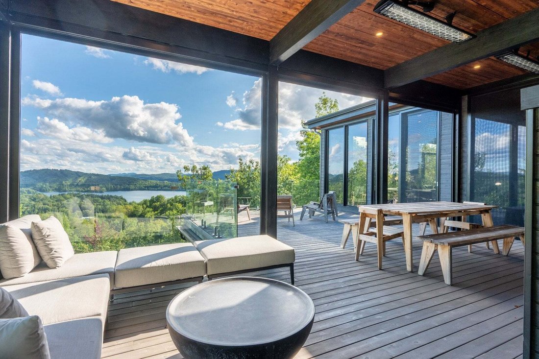 House in Mont-Tremblant, Quebec, Canada 3 - 18096452