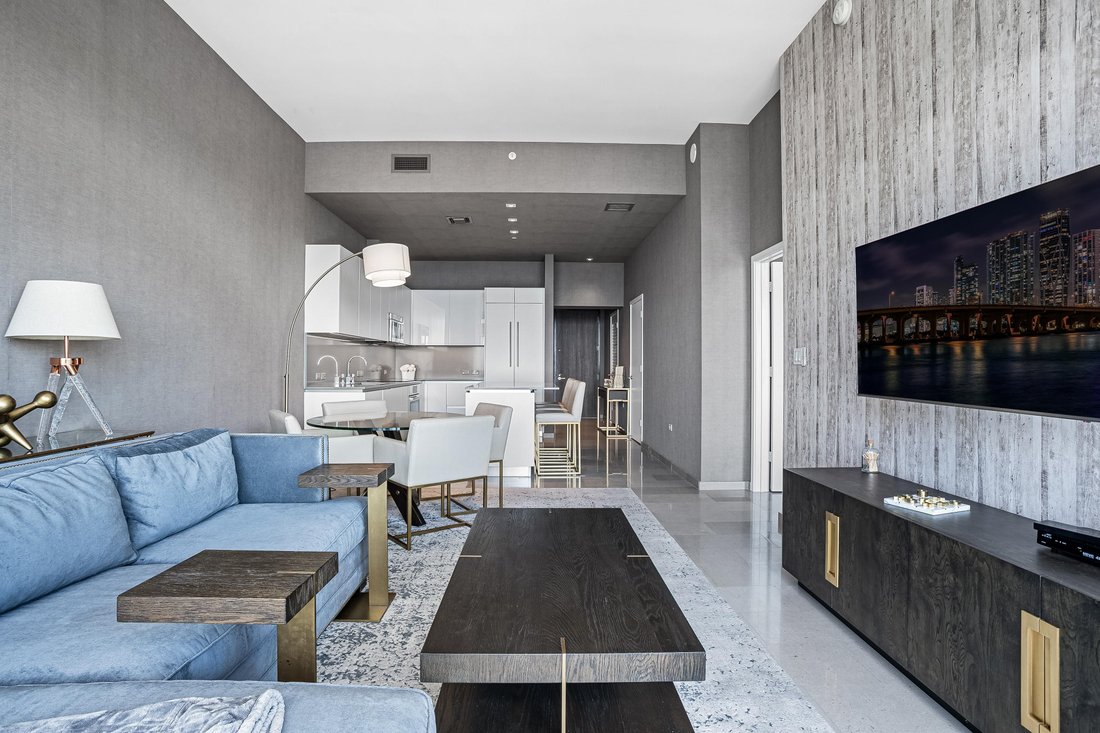 Condo in Miami, Florida, United States 3 - 18685419