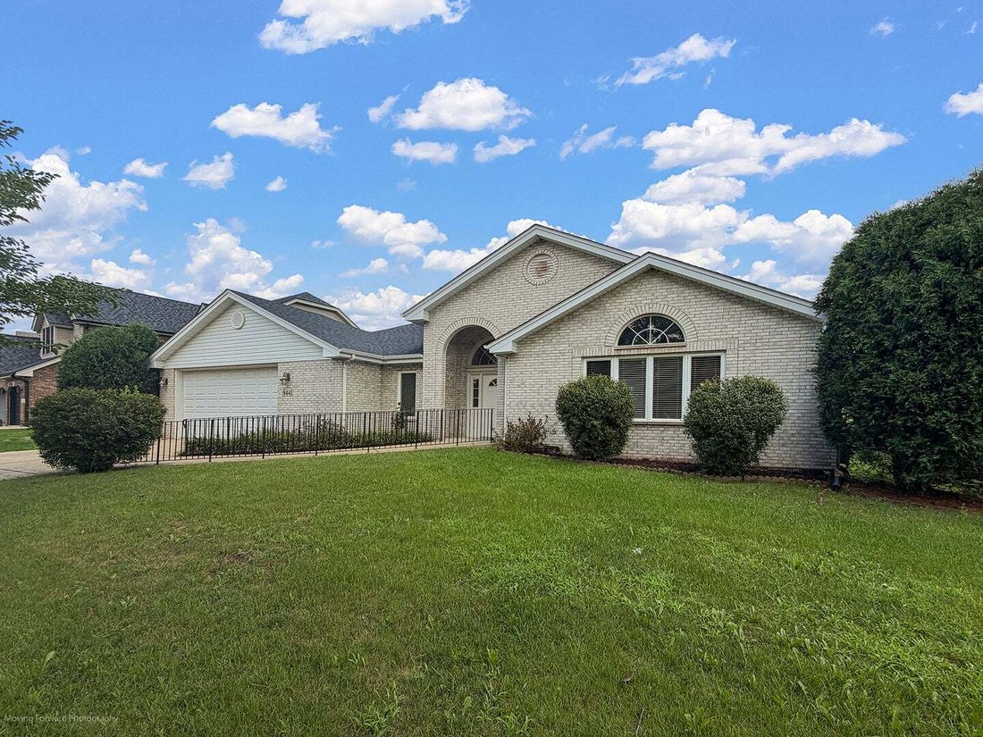 House in Woodridge, Illinois, United States 2 - 18685246