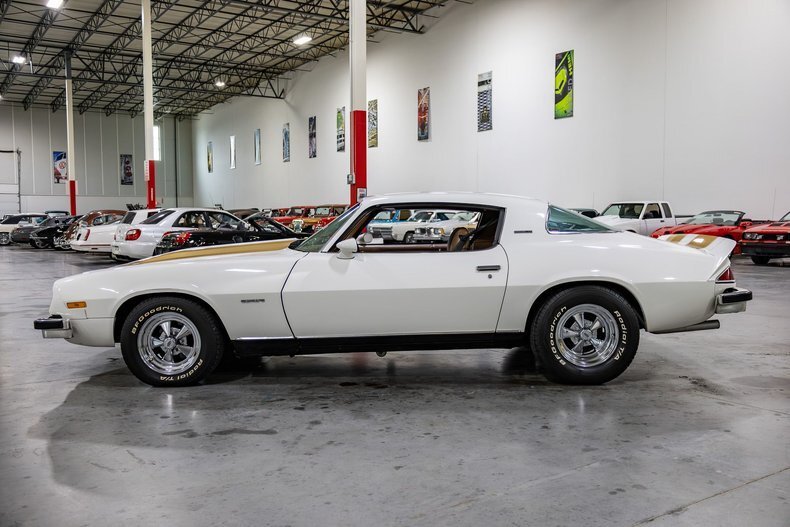 Coupe in Plainfield, United States 4 - 18684839