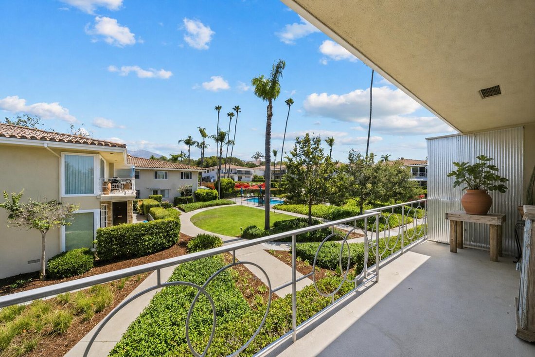 Condo in Santa Barbara, California, United States 2 - 18684643