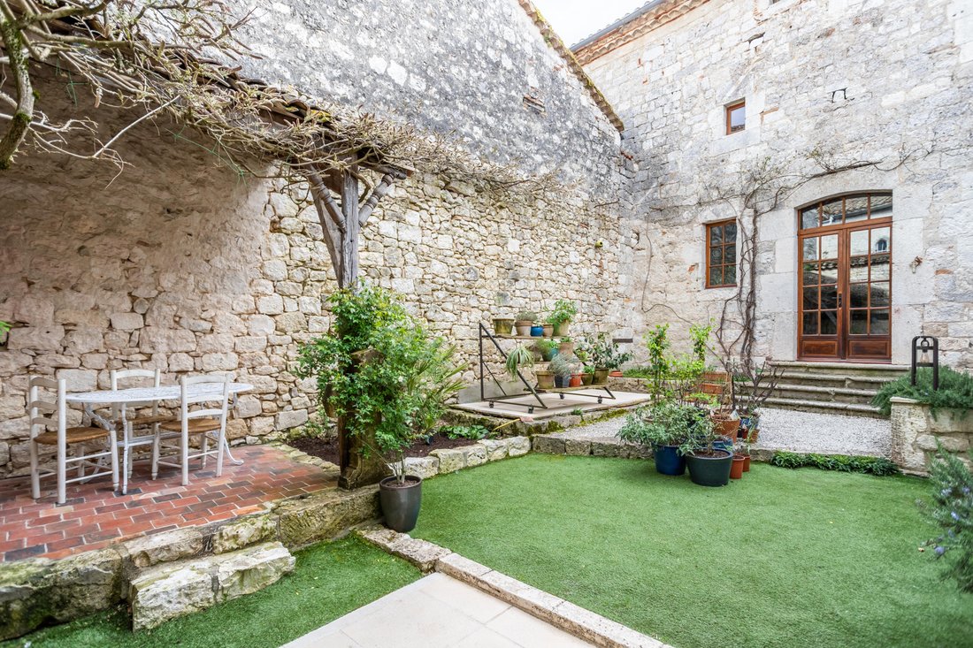 House in Tournon-d'Agenais, Nouvelle-Aquitaine, France 2 - 18685358