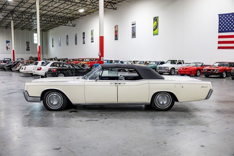 Cabriolet in Plainfield, United States 3 - 18684901