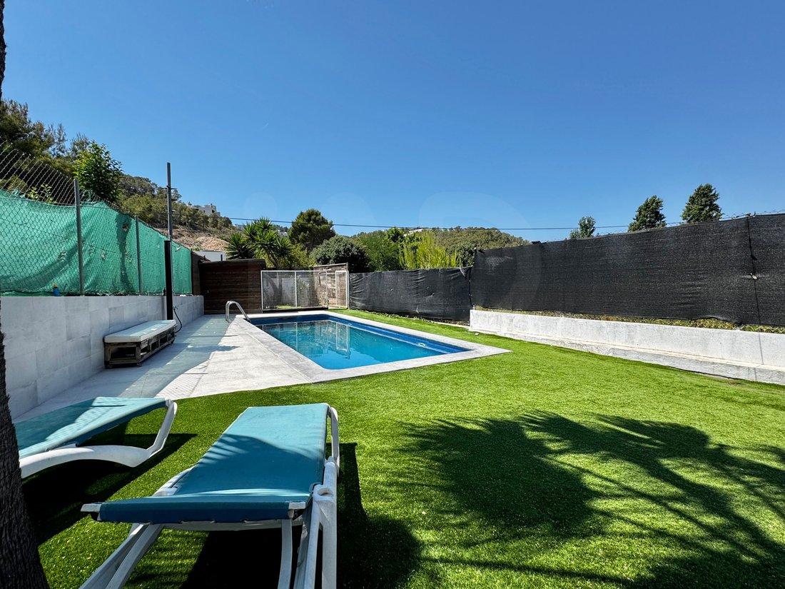 Townhouse in Sant Pere de Ribes, Catalonia, Spain 5 - 18289976