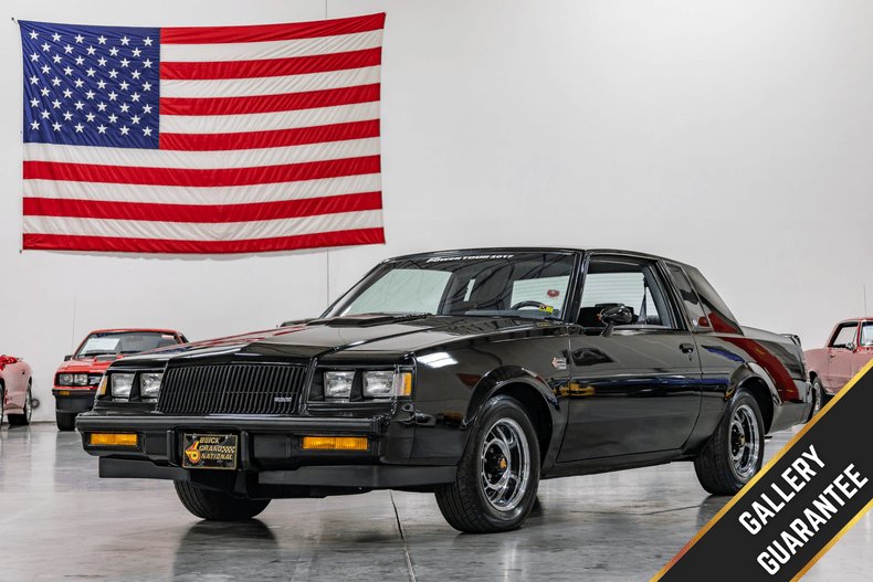 Coupe in Plainfield, United States 1 - 18684926