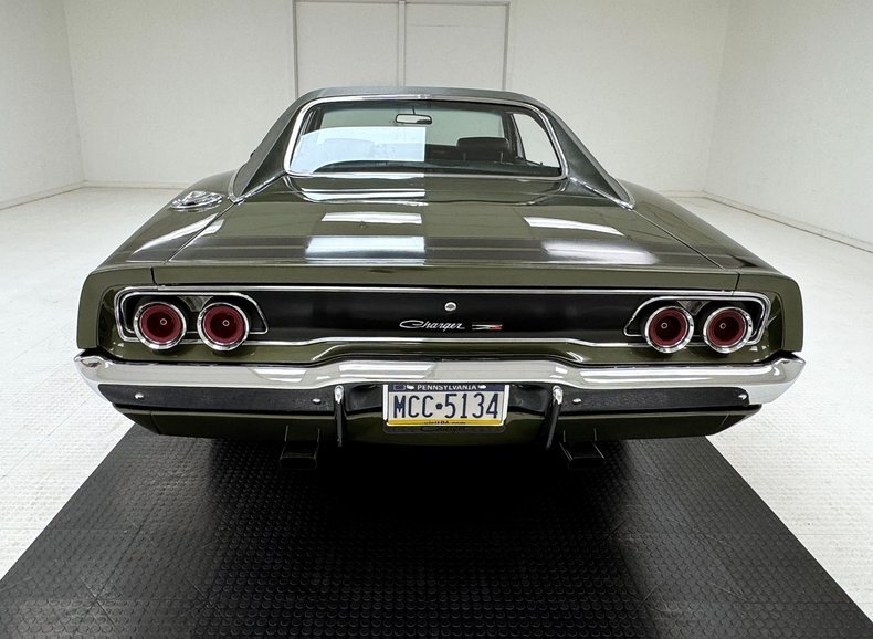 Coupe in Morgantown, United States 4 - 18684951