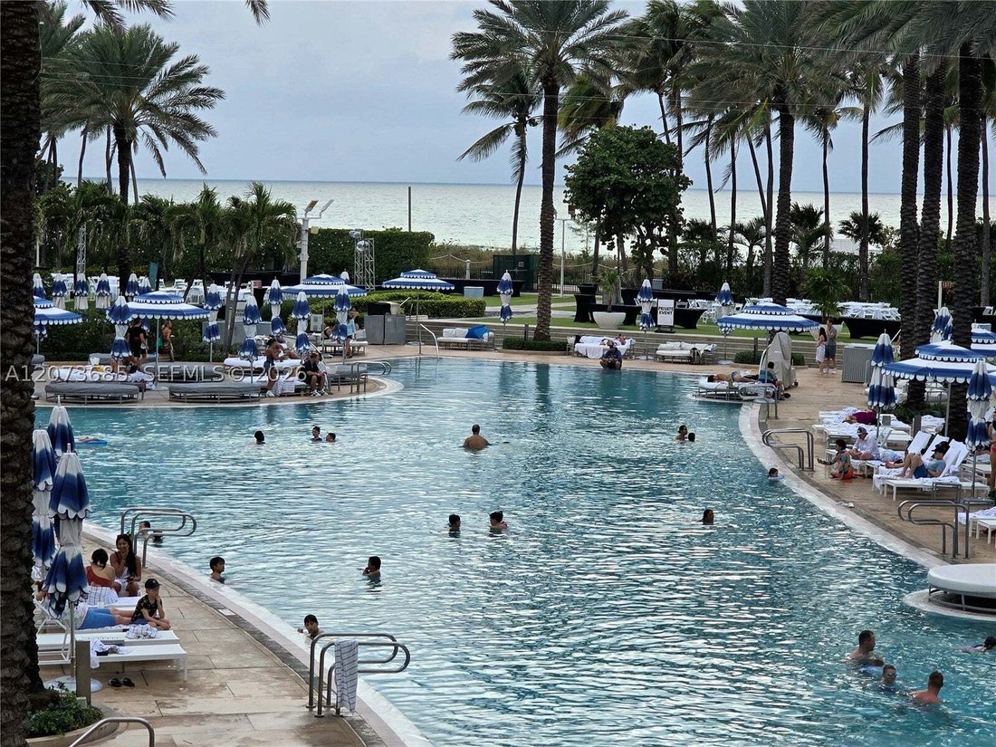 Condo in Miami Beach, Florida, United States 1 - 18684766