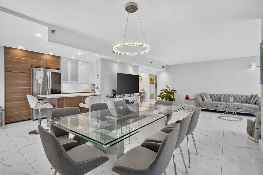 Apartment in Côte Saint-Luc, Quebec, Canada 3 - 18685371