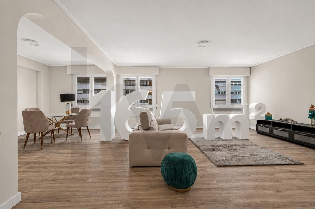 Apartment in Moscavide e Portela, Lisbon, Portugal 2 - 18685742