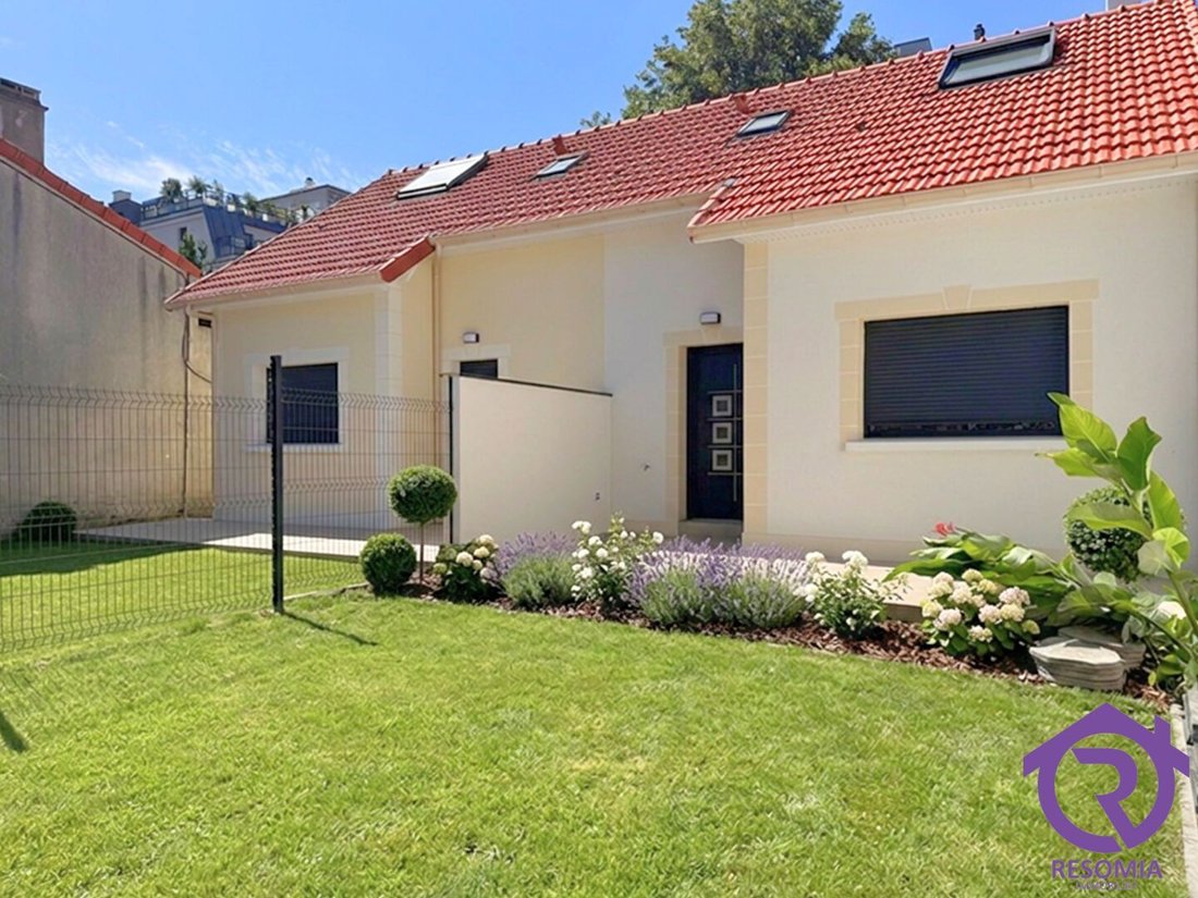 House in Centre Ville-Sarments, Châtillon, France 1 - 18685083