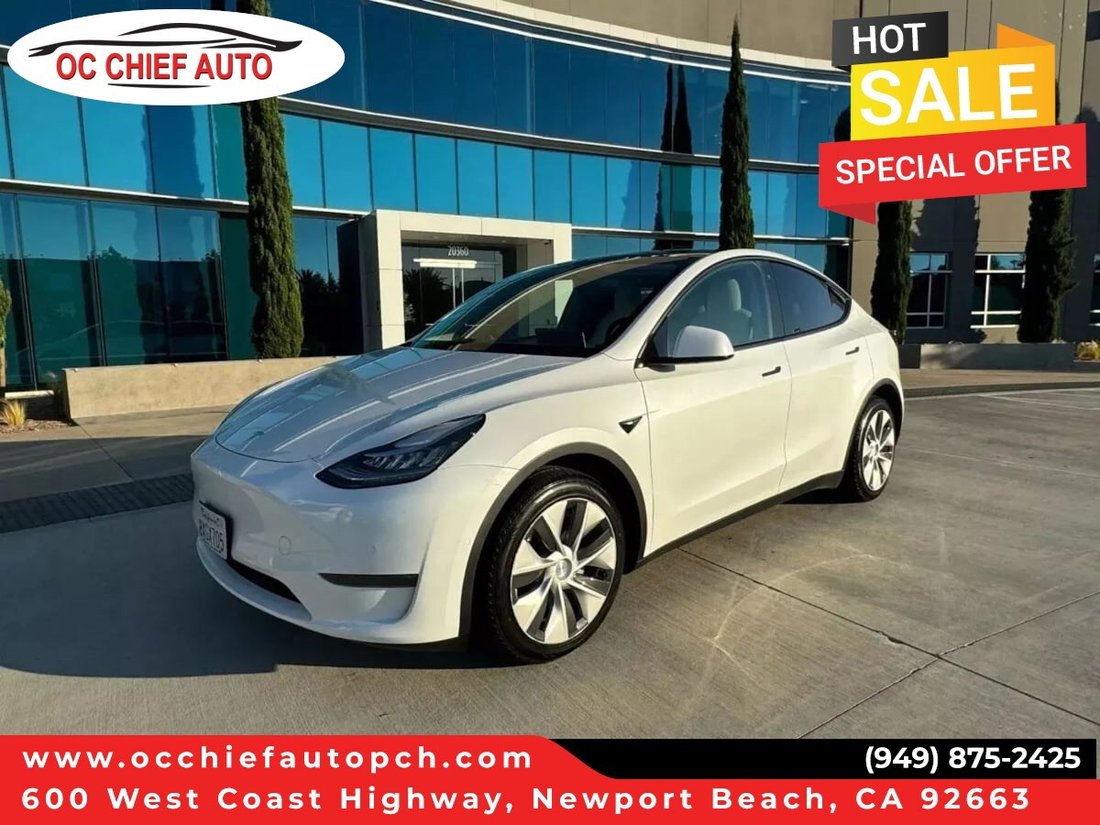 Suv in Newport Beach, CA, United States 1 - 18666725