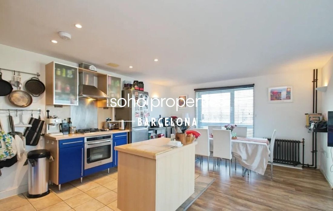 Apartment in Eixample, Barcelona, Spain 3 - 18685004