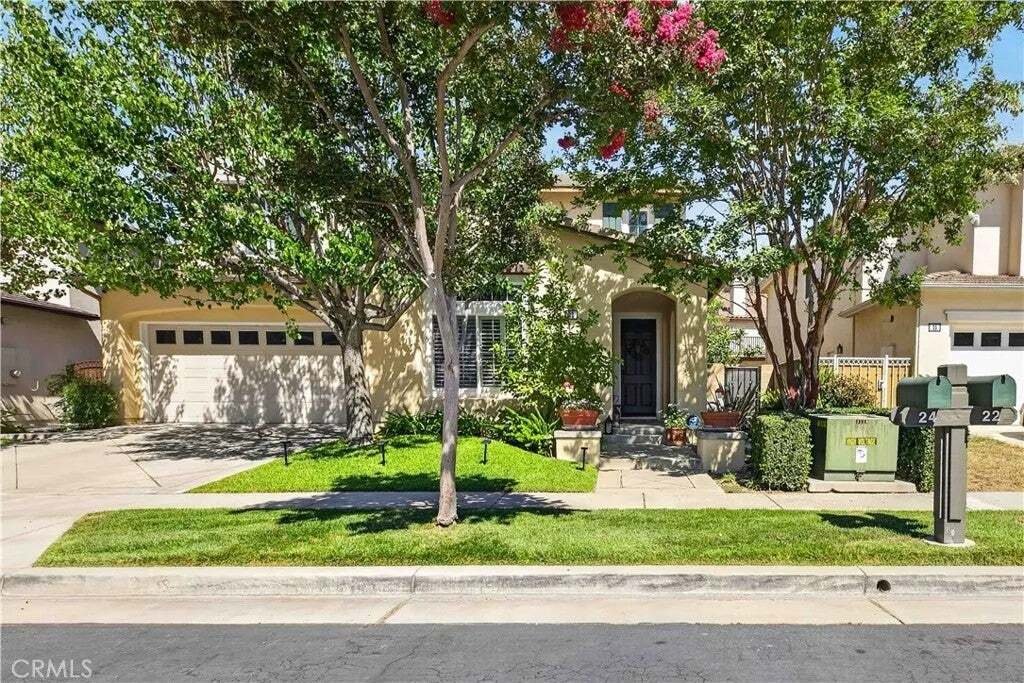 Casa a Azusa, California, Stati Uniti 2 - 18685304