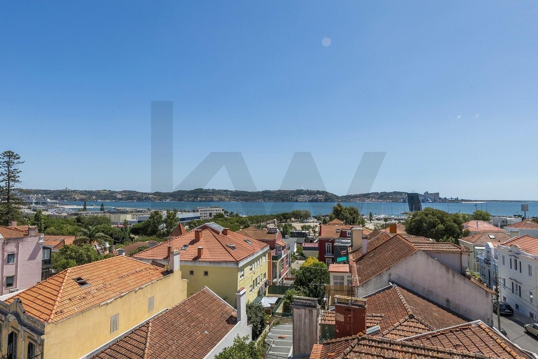 Apartment in Alges, Linda-a-Velha e Cruz Quebrada-Dafundo, Lisbon, Portugal 1 - 18685061