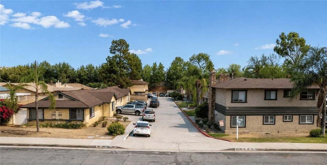 San Dimas, California, United States 1 - 18685285