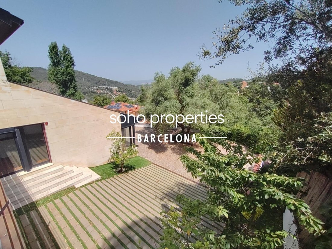 Villa in Sarrià-Sant Gervasi, Barcelona, Spain 2 - 18684804