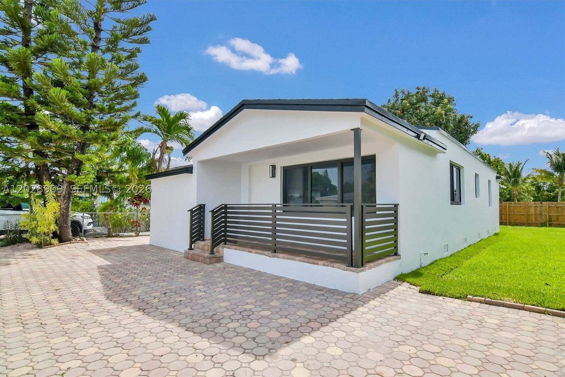 House in Miami, Florida, United States 1 - 18684768