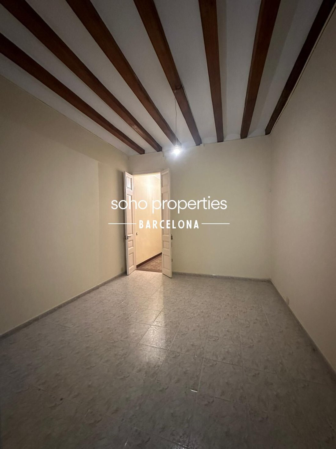 Apartment in Eixample, Barcelona, Spain 5 - 18684903