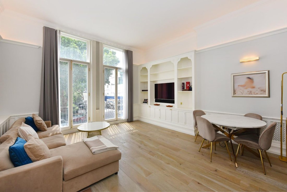 Apartment in Brompton, Kensington And Chelsea, England 2 - 18684764