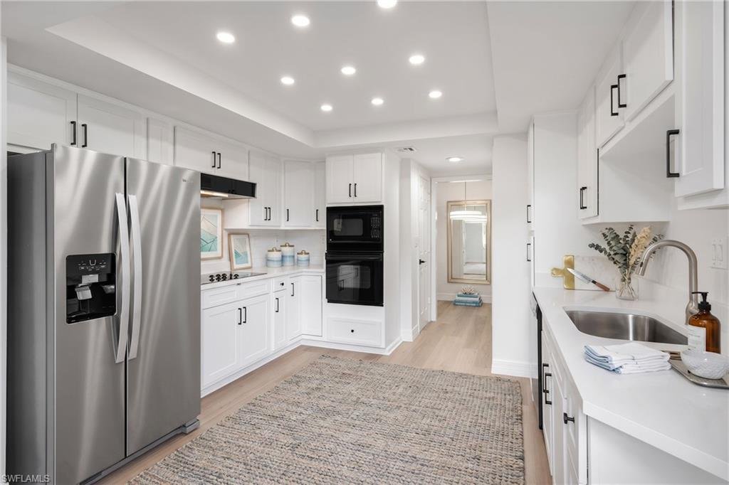 Condo in Naples, Florida, United States 5 - 18685683