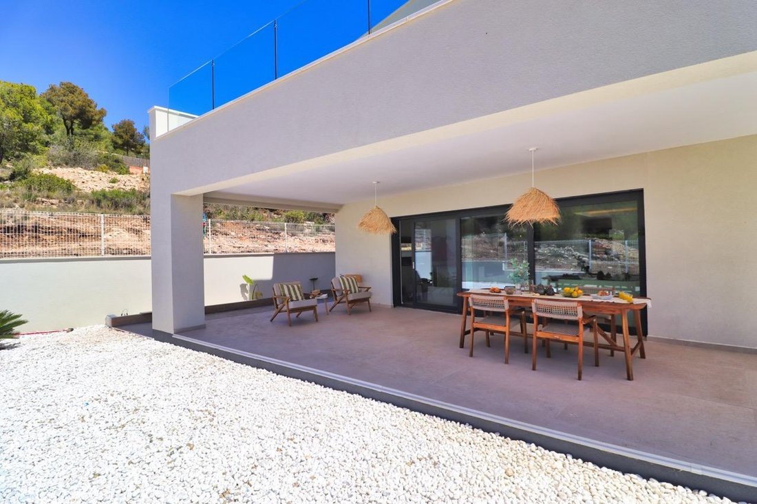 Villa in Sant Pere de Ribes, Catalonia, Spain 3 - 18684887