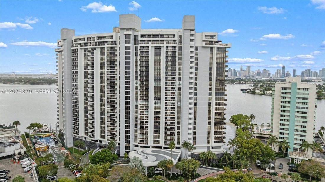 Condo in Miami Beach, Florida, United States 1 - 18684773
