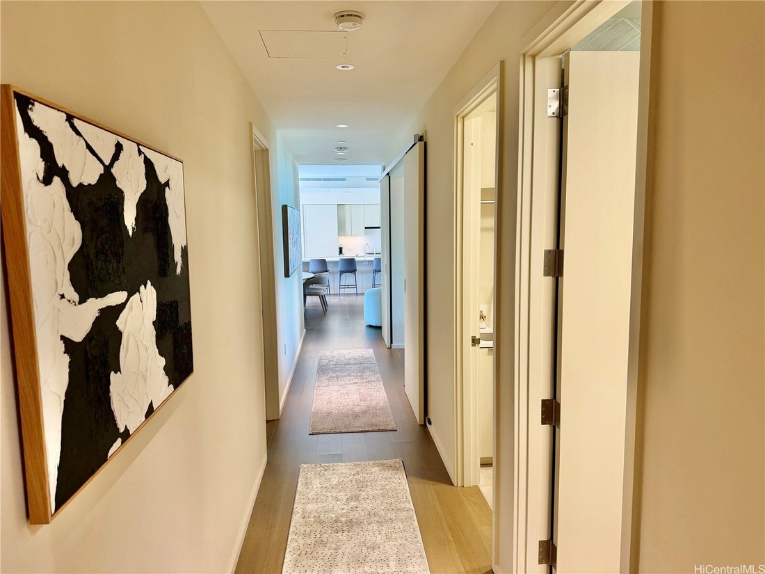 Condo in Honolulu, Hawaii, United States 3 - 18685648