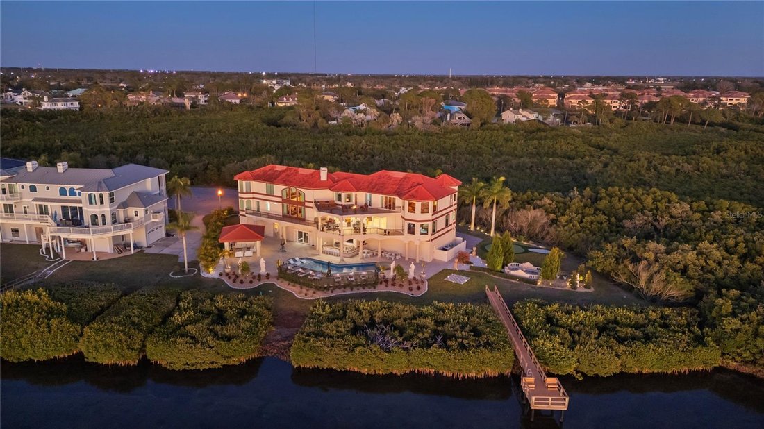 Casa en Tarpon Springs, Florida, Estados Unidos 4 - 18684861