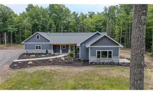 House in Oliver, Wisconsin, United States 1