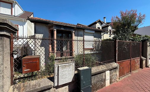Casa en Jardín Parisiense, Clamart, Francia 1