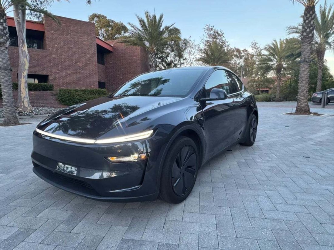 Suv in Newport Beach, CA, United States 5 - 18685516