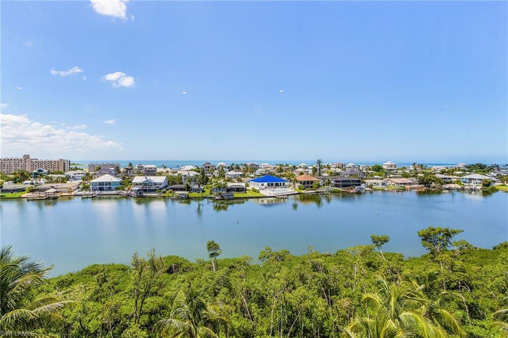 Condo in Fort Myers Beach, Florida, United States 2 - 18685736