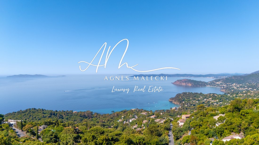 Villa in Rayol-Canadel-sur-Mer, Provence-Alpes-Côte d'Azur, France 2 - 18685048